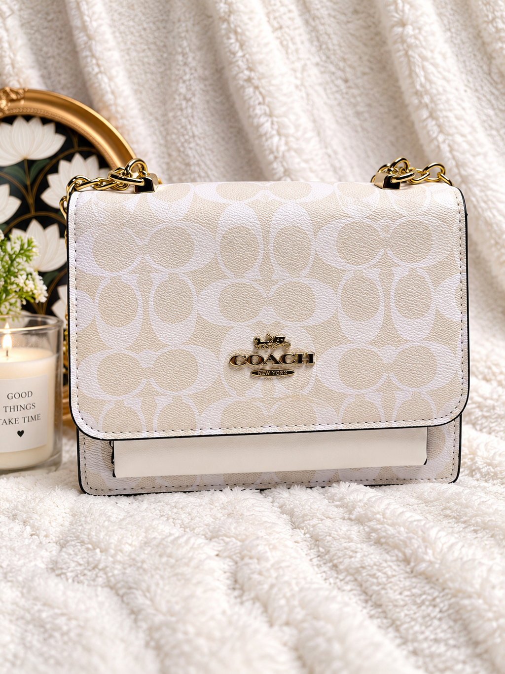 Elegant Signature Flap Crossbody Bag with Gold Chain – Black & Cream